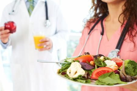 10 top živil, ki jih nutricisti priporočajo za zdravljenje raka